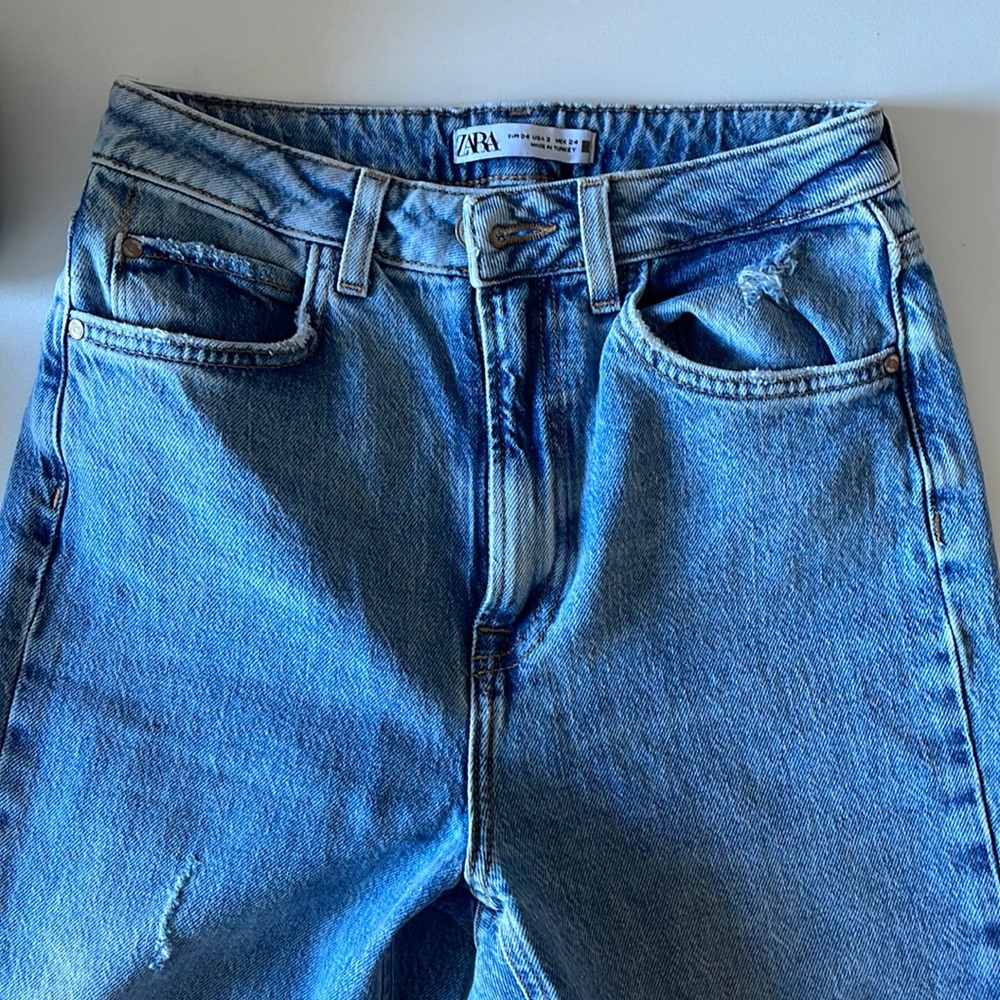 Zara high rise split hem jeans size 2